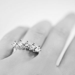 0.20 CT Beştaş Pırlanta Yüzük