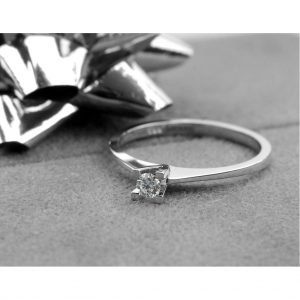 Pırlanta Tektaş Altın Yüzük 0.10 CT - F/SI - 14K