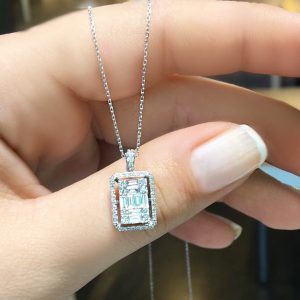 Modern Tasarım 0.55 Ct Baget Kare Tektaş Kolye