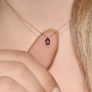 Pırlanta Yakut Damla Rose Kolye