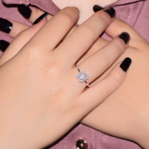 Modern Tasarım 0.18 Ct Baget Kare Tektaş Yüzük