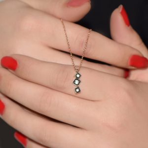 Asimetrik Tasarım Kare Elmas Kolye Ucu 3'lü Kolye Tria