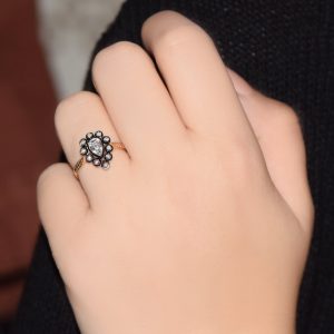 Damla Elmas Yüzük