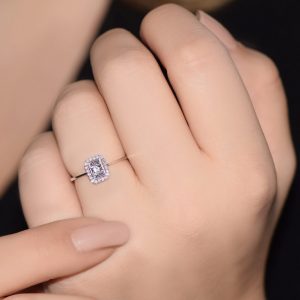 Modern Tasarım 0.09 Ct Baget Pırlanta Yüzük