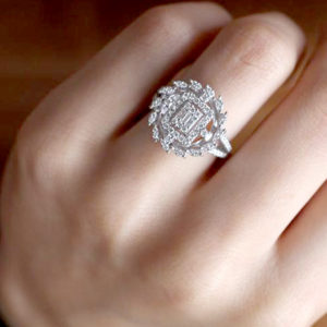 0.80 Ct Baget Pırlanta Modern Tasarım Yüzük