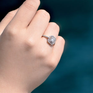 0.40 Ct Çift Sıra Baget Kare Tektaş Yüzük
