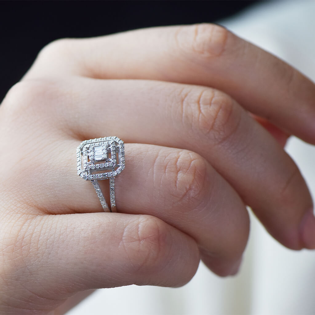 0.60 Ct. Modern Tasarım Çift Kollu Baget Yüzük - Görsel 2