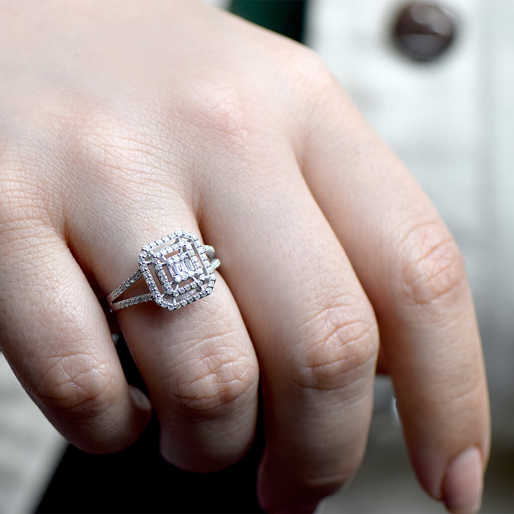 0.60 Ct. Modern Tasarım Çift Kollu Baget Yüzük - Görsel 3