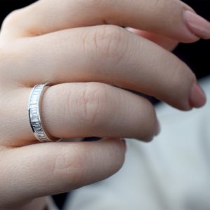 1.59 Ct. Modern Tasarım Tamtur Baget Pırlanta Yüzük