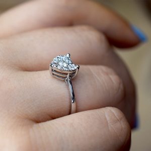 0.33 Ct. Kalp Model Pırlanta Fantezi Yüzük