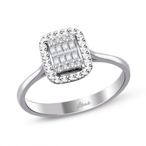 0.12 Ct. Modern Tasarım Baget Kare Tektaş Yüzük